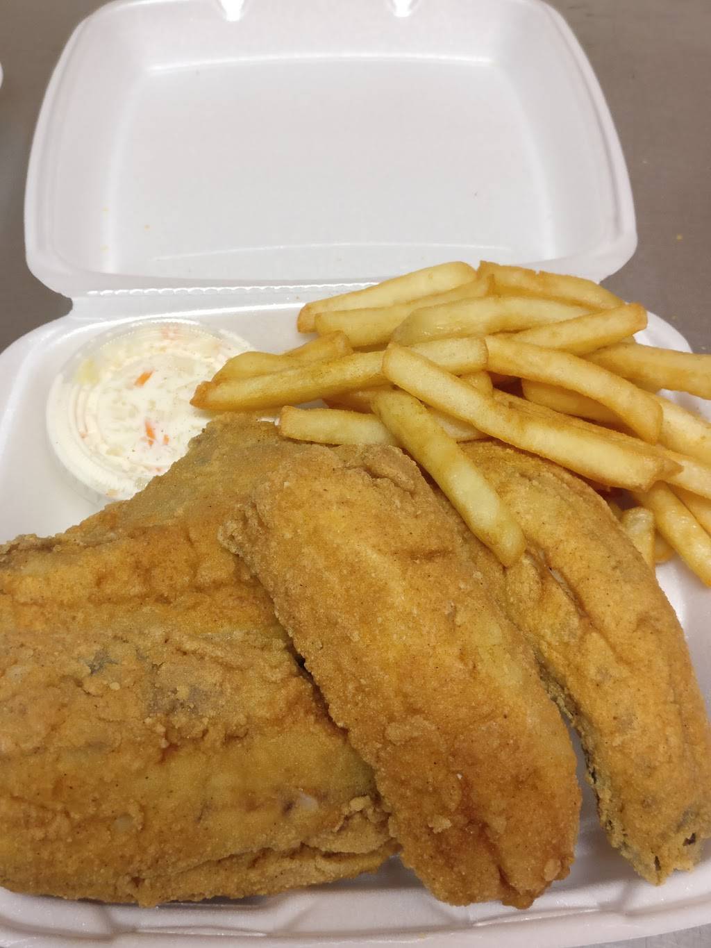 Tonys Crab & Seafood | restaurant | 3138 Victory Blvd, Portsmouth, VA 23702, USA | 7574851770 OR +1 757-485-1770