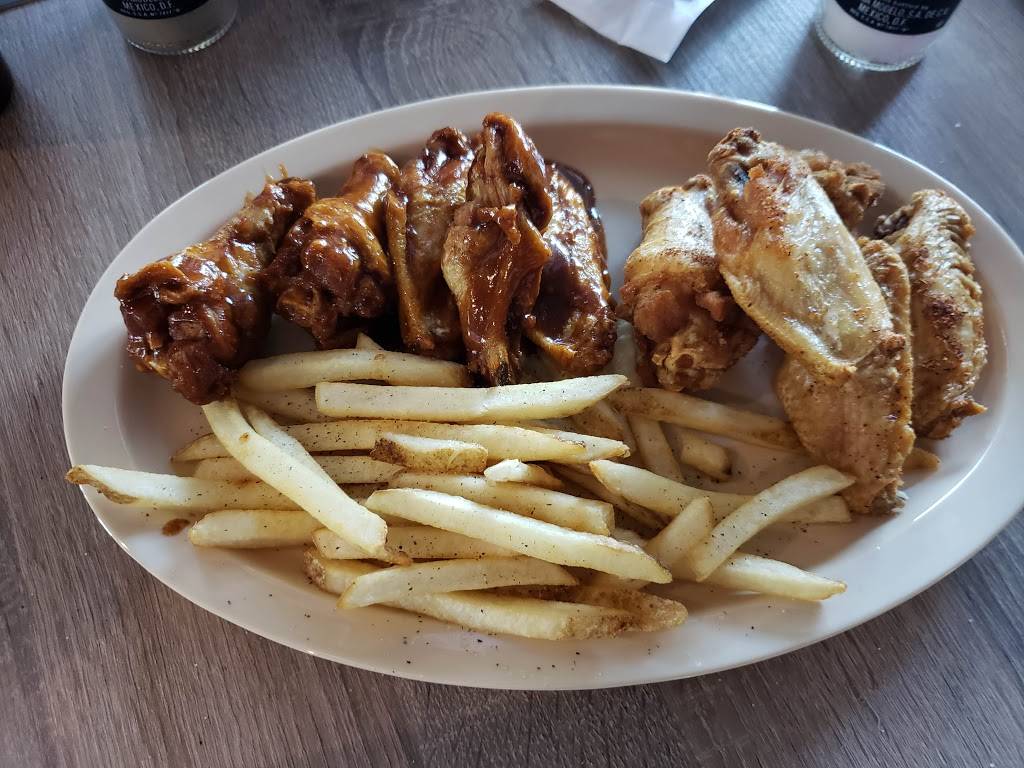 North 30th Sports Pub & Grille USF | restaurant | 11402 N 30th St, Tampa, FL 33612, USA | 8139998280 OR +1 813-999-8280