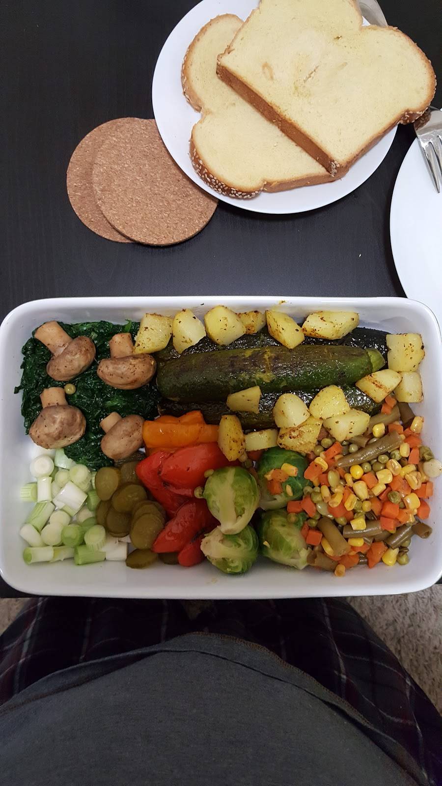 Cabaret Tehran | restaurant | 16101 Ventura Blvd #160, Encino, CA 91436, USA | 8189855800 OR +1 818-985-5800