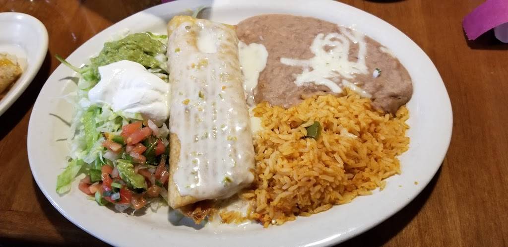 CENTINELA MEXICAN RESTAURANT & BAR | restaurant | 215 W Bandera Rd, Boerne, TX 78006, USA | 8302492023 OR +1 830-249-2023