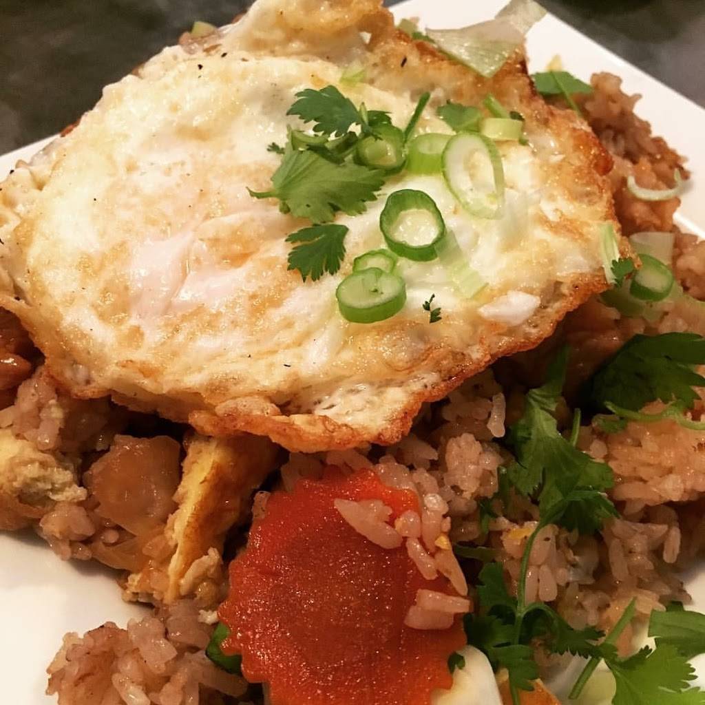 Chai Thai Cuisine | meal takeaway | 13747 S John Young Pkwy, Orlando, FL 32837, USA | 4078882662 OR +1 407-888-2662