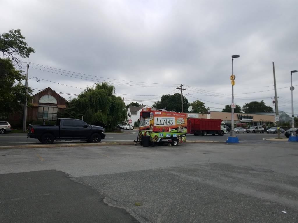 Lumas Halal Food | restaurant | 23-45, Westminster Rd, West Hempstead, NY 11552, USA | 5163000809 OR +1 516-300-0809