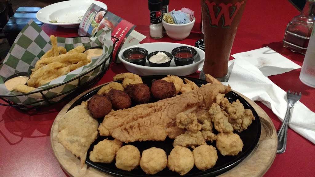 Wintzells Oyster House | restaurant | 805 S Mobile St, Fairhope, AL 36532, USA | 2519292322 OR +1 251-929-2322