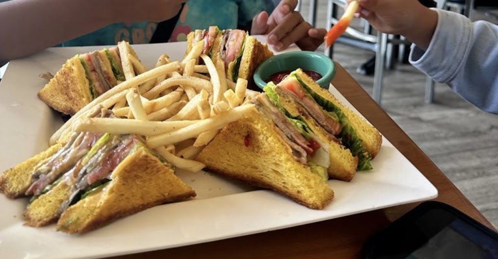 Salomas Panamanian Cuisine | restaurant | 1810 Town Center Blvd Suite 13, Fleming Island, FL 32003, USA | 9045927303 OR +1 904-592-7303