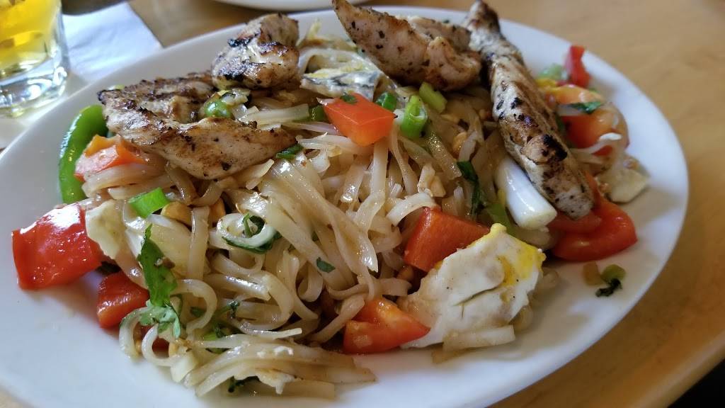 Little Harrys Restaurant | restaurant | 121 West St, Rutland, VT 05701, USA | 8027474848 OR +1 802-747-4848