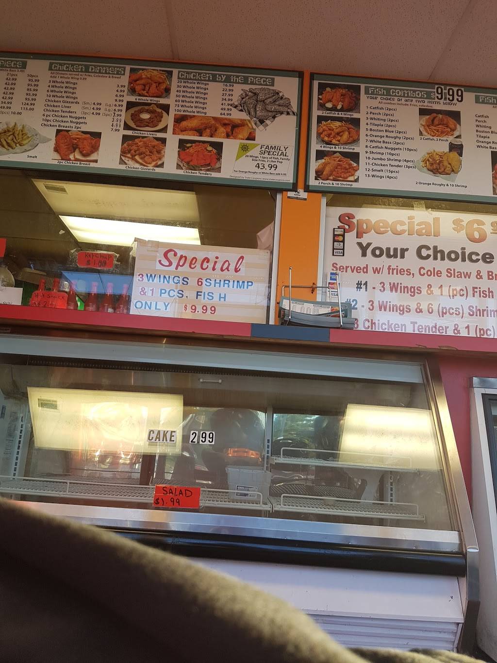 Fisher Fish & Chicken | restaurant | 3685 E Livingston Ave, Columbus, OH 43227, USA | 6143388108 OR +1 614-338-8108