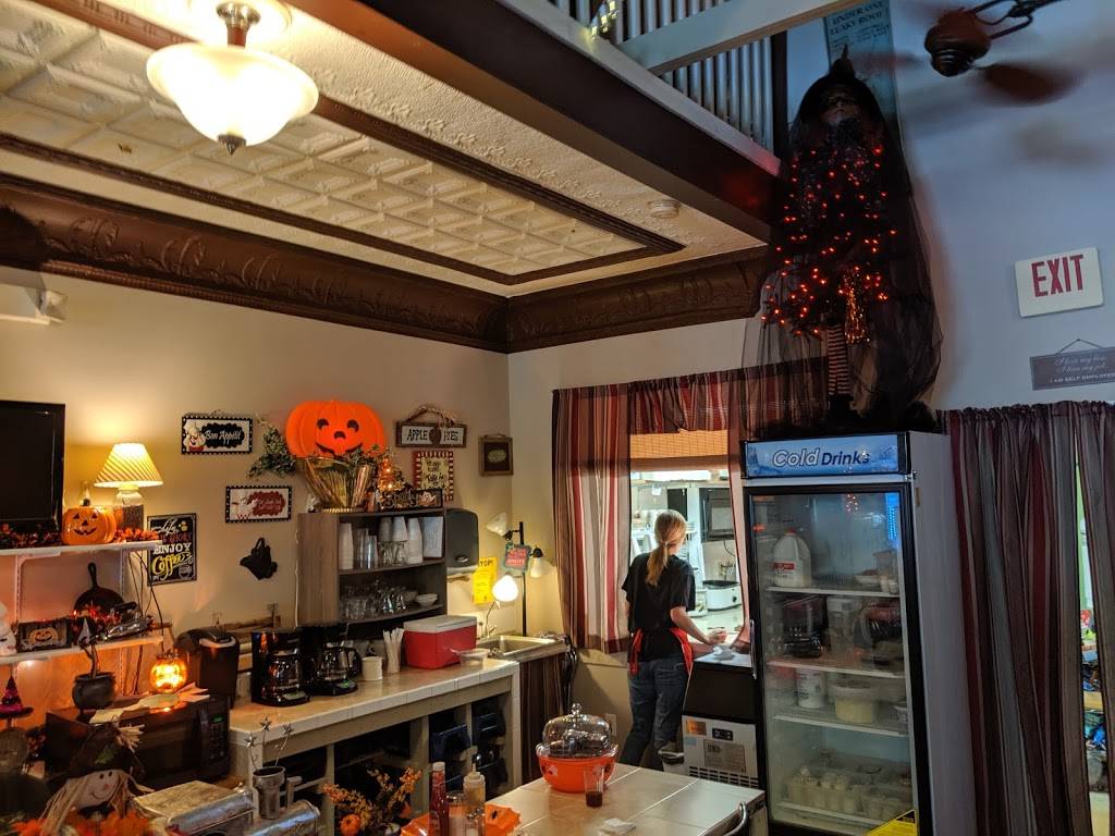 Coal Bucket Restuarant | restaurant | 238 W Main St, Kitzmiller, MD 21538, USA | 3014533377 OR +1 301-453-3377