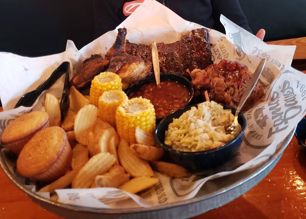 Famous Daves Bar-B-Que | restaurant | 7273 S, Plaza Center Dr, West Jordan, UT 84084, USA | 8012808844 OR +1 801-280-8844