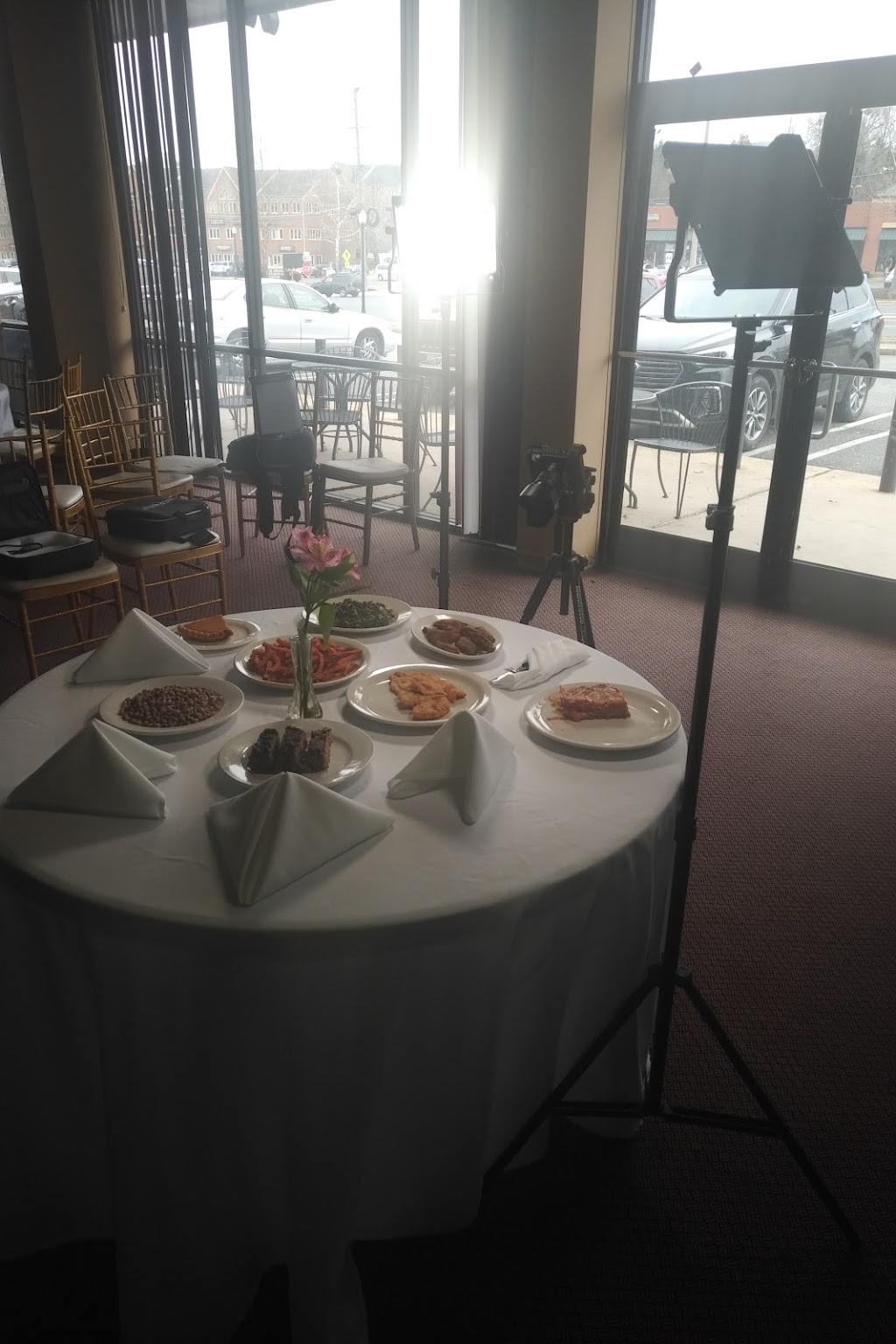 Nenes Soul Cafe | restaurant | 5700 Columbia Pike, Falls Church, VA 22041, USA | 7034003943 OR +1 703-400-3943