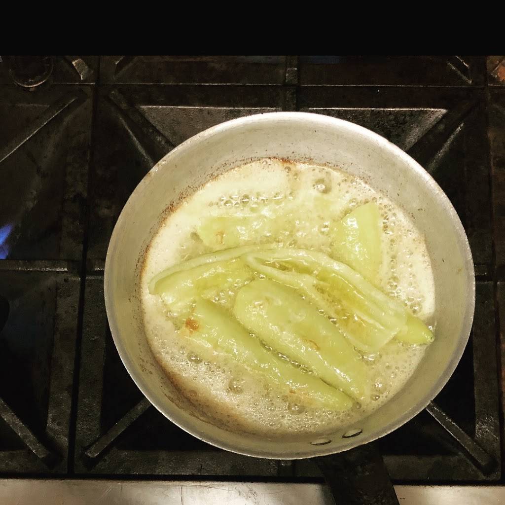 White Rose Spaghetti House | restaurant | 802 Standard Ave, Masury, OH 44438, USA | 3304488823 OR +1 330-448-8823