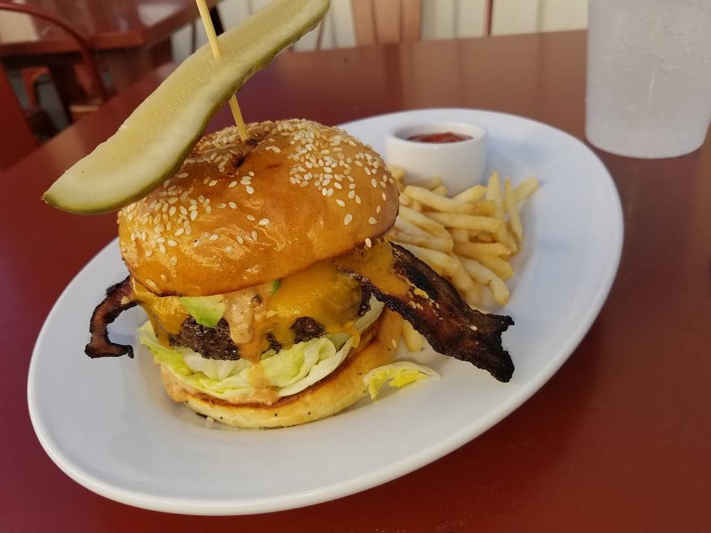 Carmel Valley Chophouse | restaurant | 13762 Center St, Carmel Valley, CA 93924, USA | 8316595886 OR +1 831-659-5886