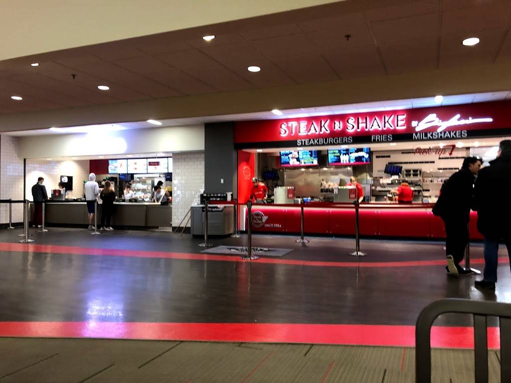 Steak n Shake | restaurant | University of Nebraska-Lincoln, 1400 R St, Lincoln, NE 68588, USA | 4022613843 OR +1 402-261-3843