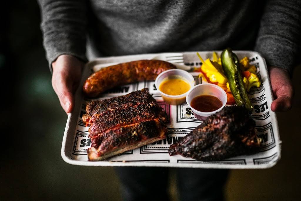 Animales Barbeque Co. | restaurant | 1121 Quincy St NE, Minneapolis, MN 55413, USA | 6124002153 OR +1 612-400-2153