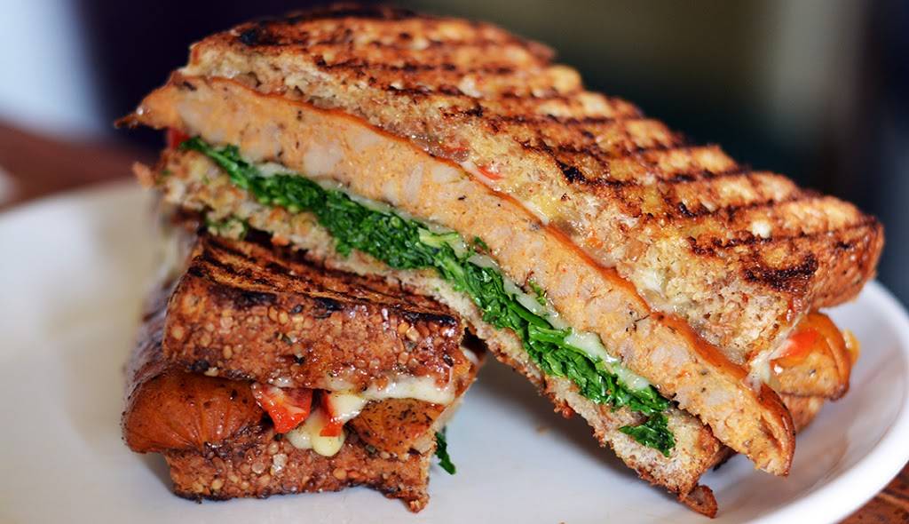 The Natural Marketplace | restaurant | 5 Diagonal St, Warrenton, VA 20186, USA | 5403494111 OR +1 540-349-4111