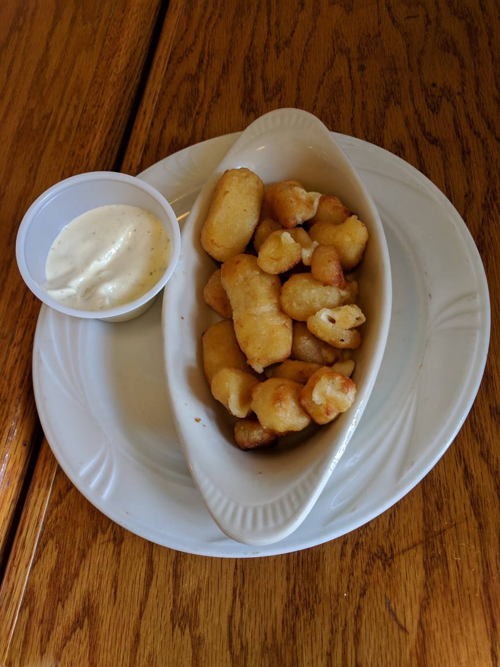 Schiraz | restaurant | 27 S Central Park, Jacksonville, IL 62650, USA | 2172430550 OR +1 217-243-0550