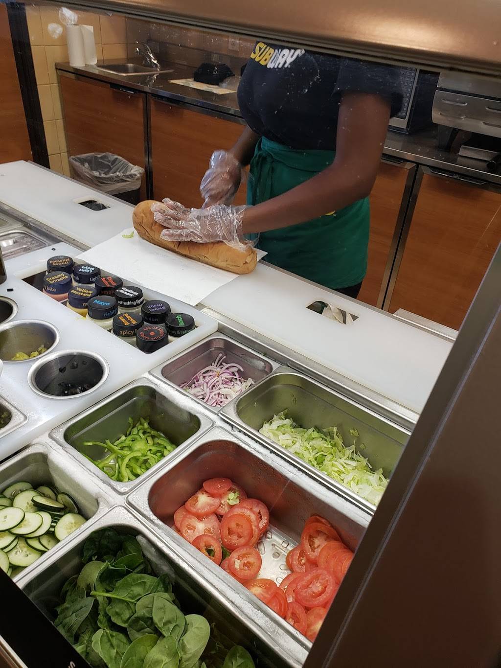 Subway | restaurant | 2108 Dallas Pkwy, Plano, TX 75093, USA | 9724737865 OR +1 972-473-7865