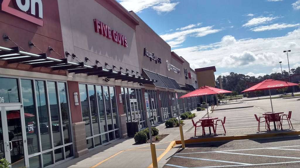 Five Guys | meal takeaway | 116 North Town Center Blvd, Slidell, LA 70458, USA | 9857071003 OR +1 985-707-1003