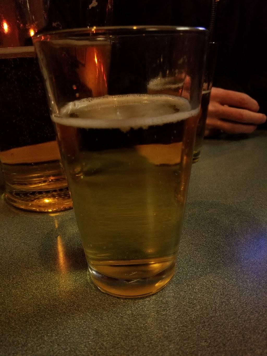 Round Table Pizza | meal delivery | 1062 Emerald Bay Rd, South Lake Tahoe, CA 96150, USA | 5305445500 OR +1 530-544-5500