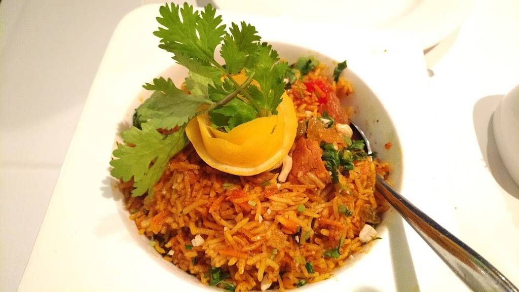 Savera Indian Cuisine | restaurant | 805 St Clair Ave W, Toronto, ON M6C 1B9, Canada | 4166572500 OR +1 416-657-2500