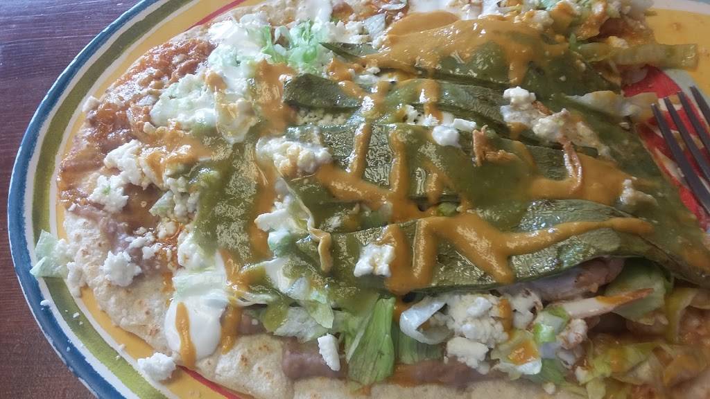 Los Tacos Nacos | restaurant | 14400 Ambaum Blvd SW, Seattle, WA 98166, USA | 2064534534 OR +1 206-453-4534