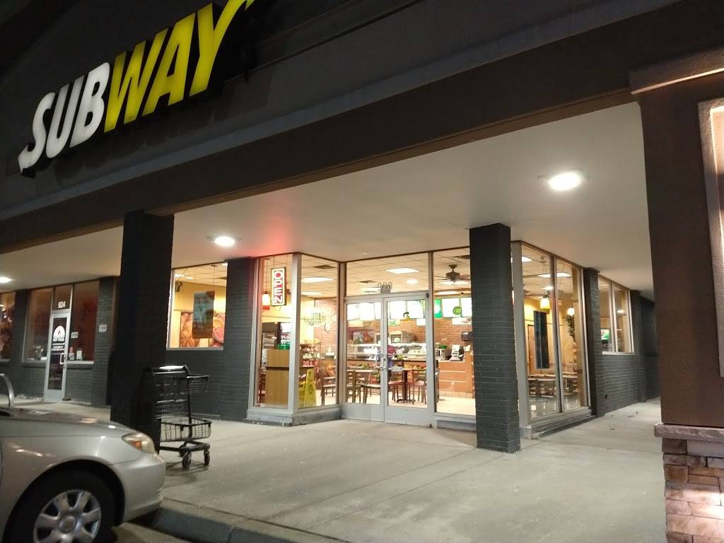 Subway | restaurant | 920 Trowbridge Rd, East Lansing, MI 48823, USA | 5173363300 OR +1 517-336-3300