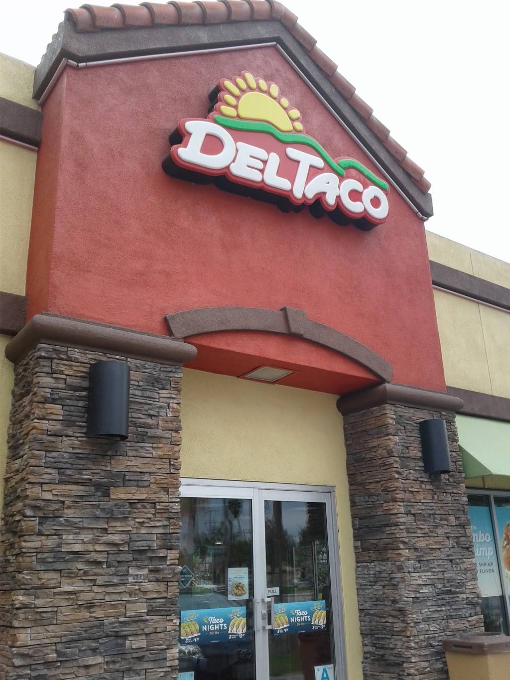 Del Taco | meal takeaway | 11344 Telegraph Rd, Santa Fe Springs, CA 90670, USA | 5629299223 OR +1 562-929-9223