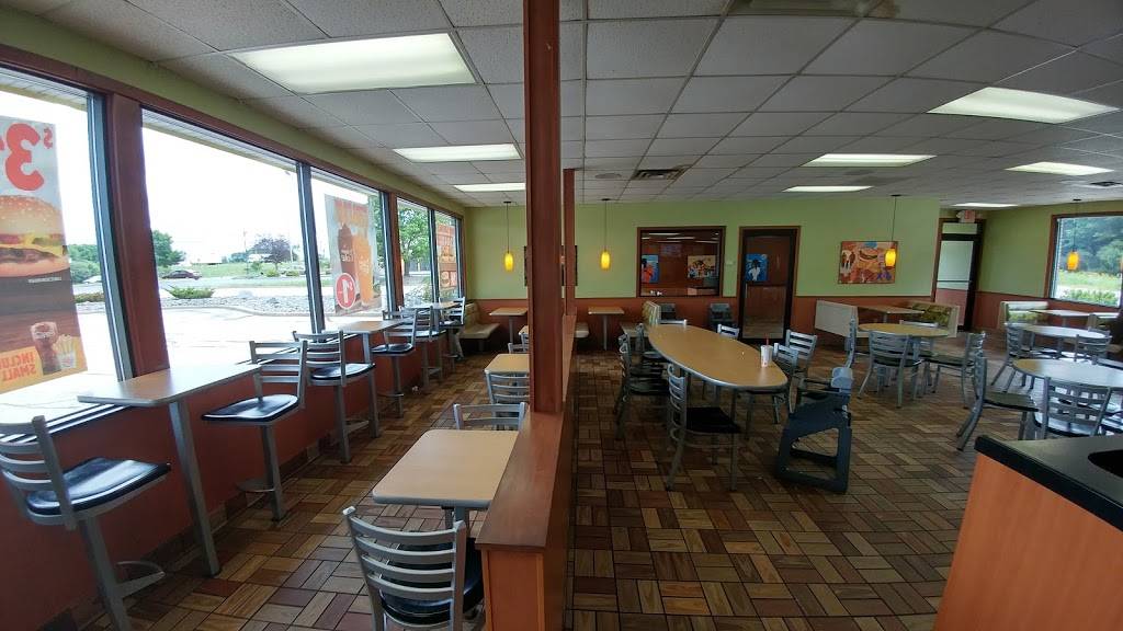 Burger King | restaurant | 909 WI-54, Black River Falls, WI 54615, USA | 7152842900 OR +1 715-284-2900