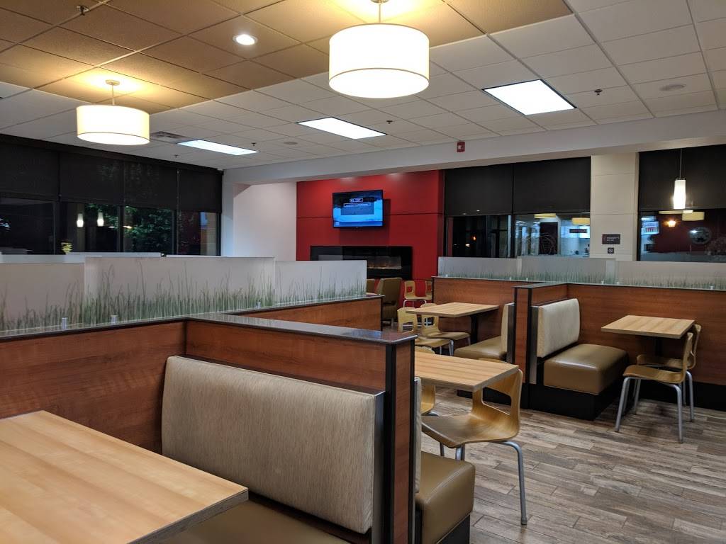 Wendys | restaurant | 419 State St, Watertown, NY 13601, USA | 3157889694 OR +1 315-788-9694