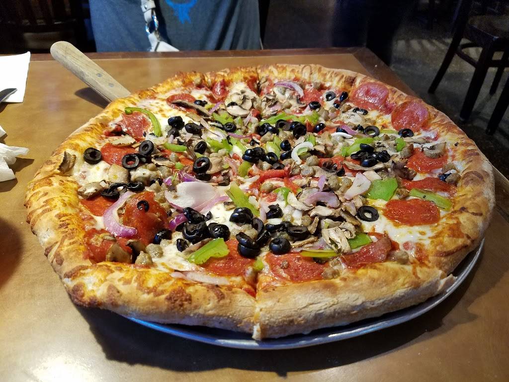 Hideaway Pizza | restaurant | 5501 Northwest Expy, Warr Acres, OK 73132, USA | 4056037177 OR +1 405-603-7177