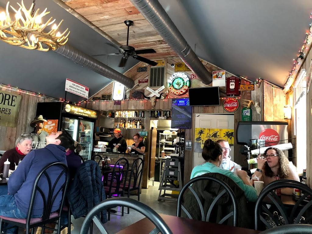 Stewartstown Smokehouse And Beer Barn | restaurant | 9 N Hill St, Stewartstown, PA 17363, USA | 7179932003 OR +1 717-993-2003