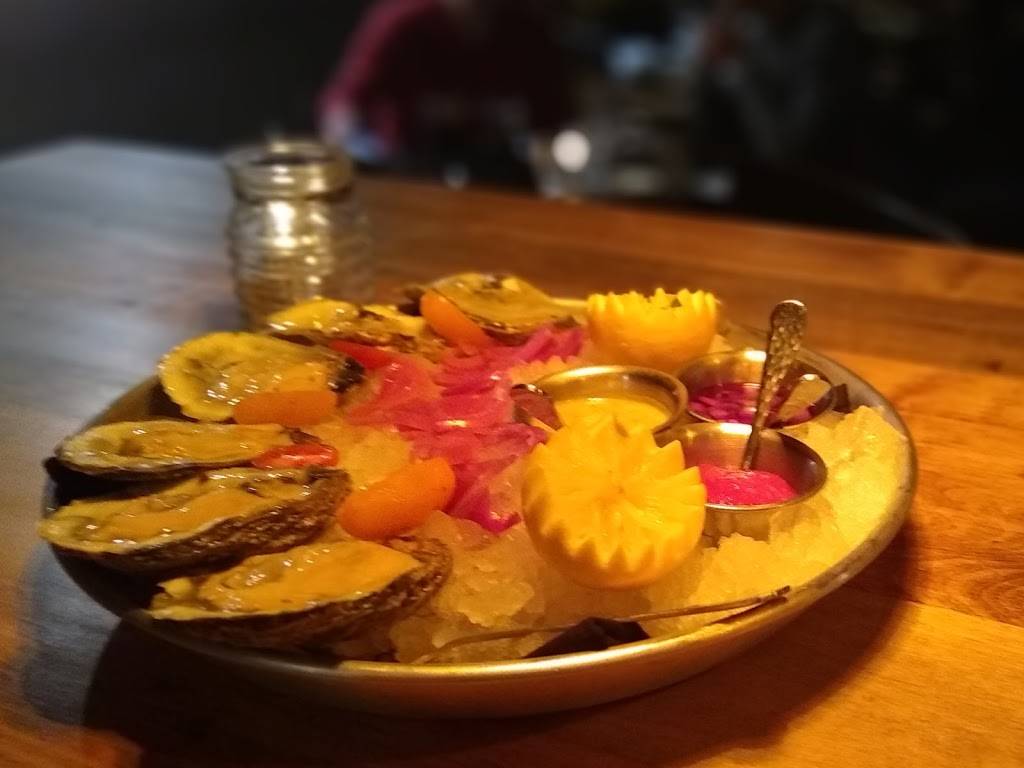 The Standard | restaurant | 4548 Main St, Snyder, NY 14226, USA | 7163818252 OR +1 716-381-8252