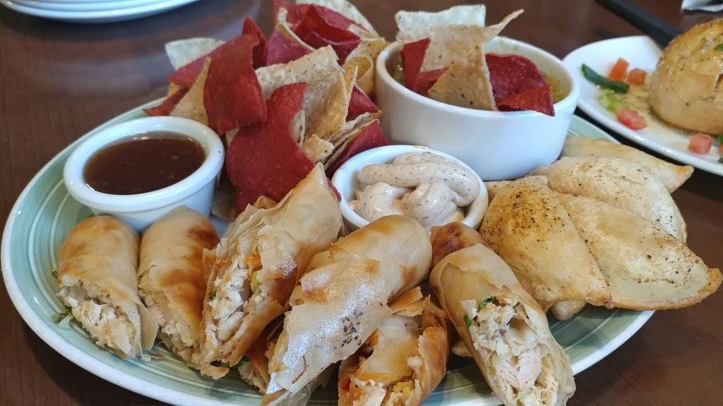 Swiss Chalet | restaurant | 2555 Victoria Park Ave, Scarborough, ON M1T 1A3, Canada | 4164949693 OR +1 416-494-9693