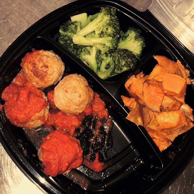 Slim Pickings RI | restaurant | 1755 Smith St, North Providence, RI 02911, USA | 4015599986 OR +1 401-559-9986