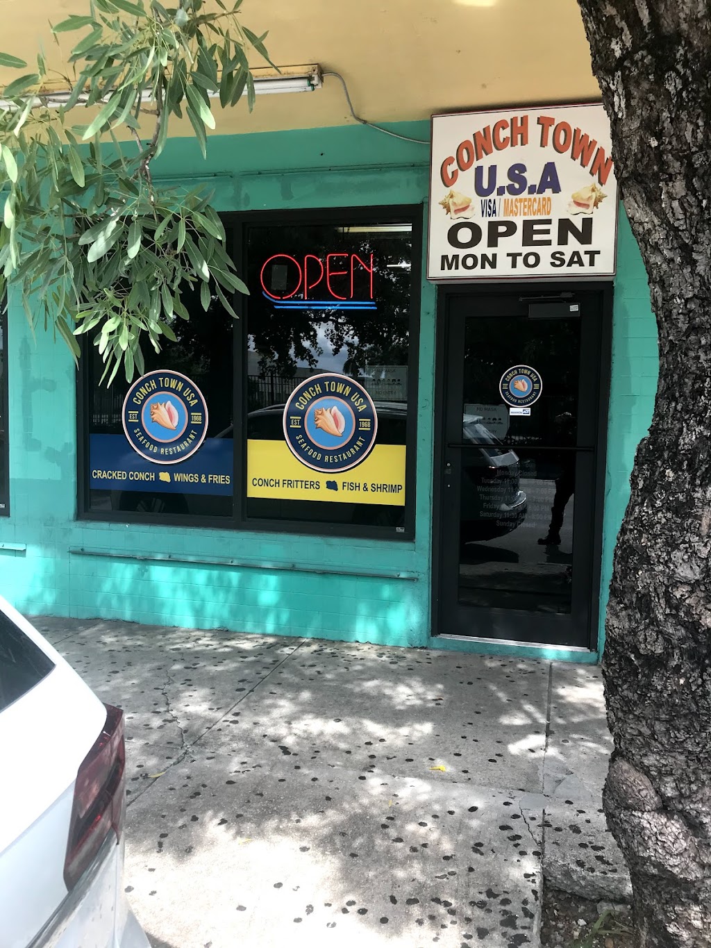 Conch Town | meal takeaway | 3637 NW 17th Ave, Miami, FL 33142, USA | 3056358274 OR +1 305-635-8274