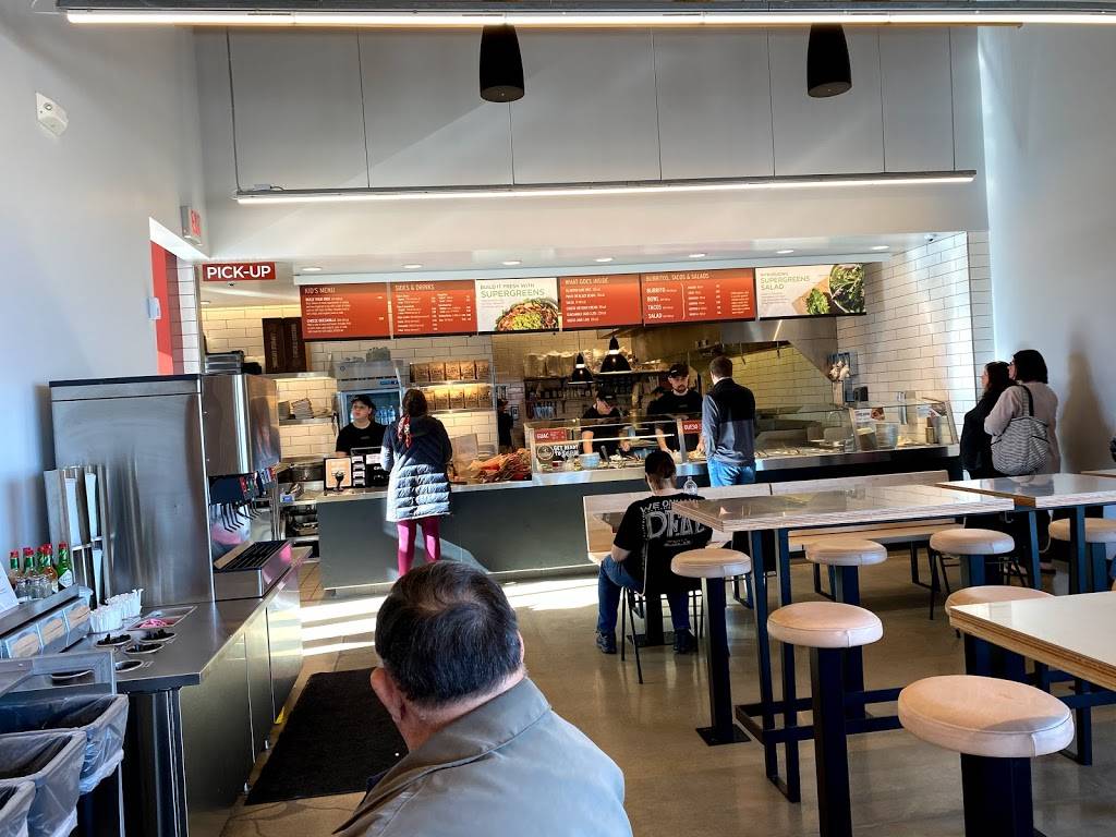 Chipotle Mexican Grill | restaurant | 4165 N Water St, Decatur, IL 62526, USA | 2176154497 OR +1 217-615-4497