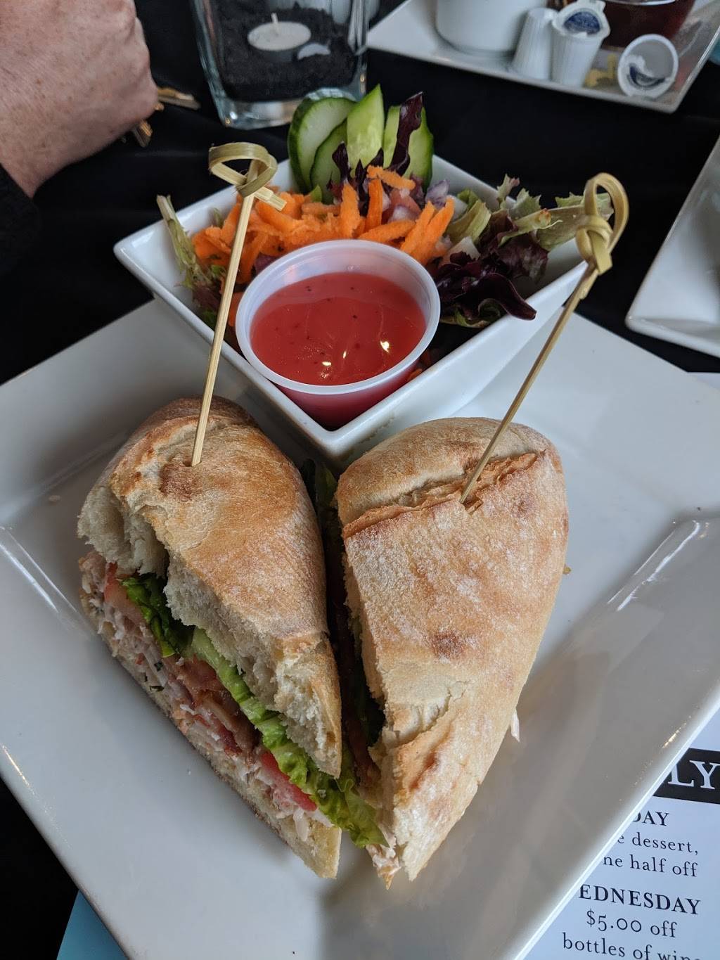 The Whistling Duck | restaurant | 75 Harbour St, Brighton, ON K0K 1H0, Canada | 6134754142 OR +1 613-475-4142