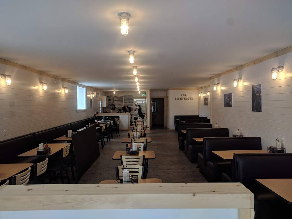 The Lighthouse Restaurant | restaurant | 199 High St, Southampton, ON N0H 2L0, Canada | 5197972095 OR +1 519-797-2095