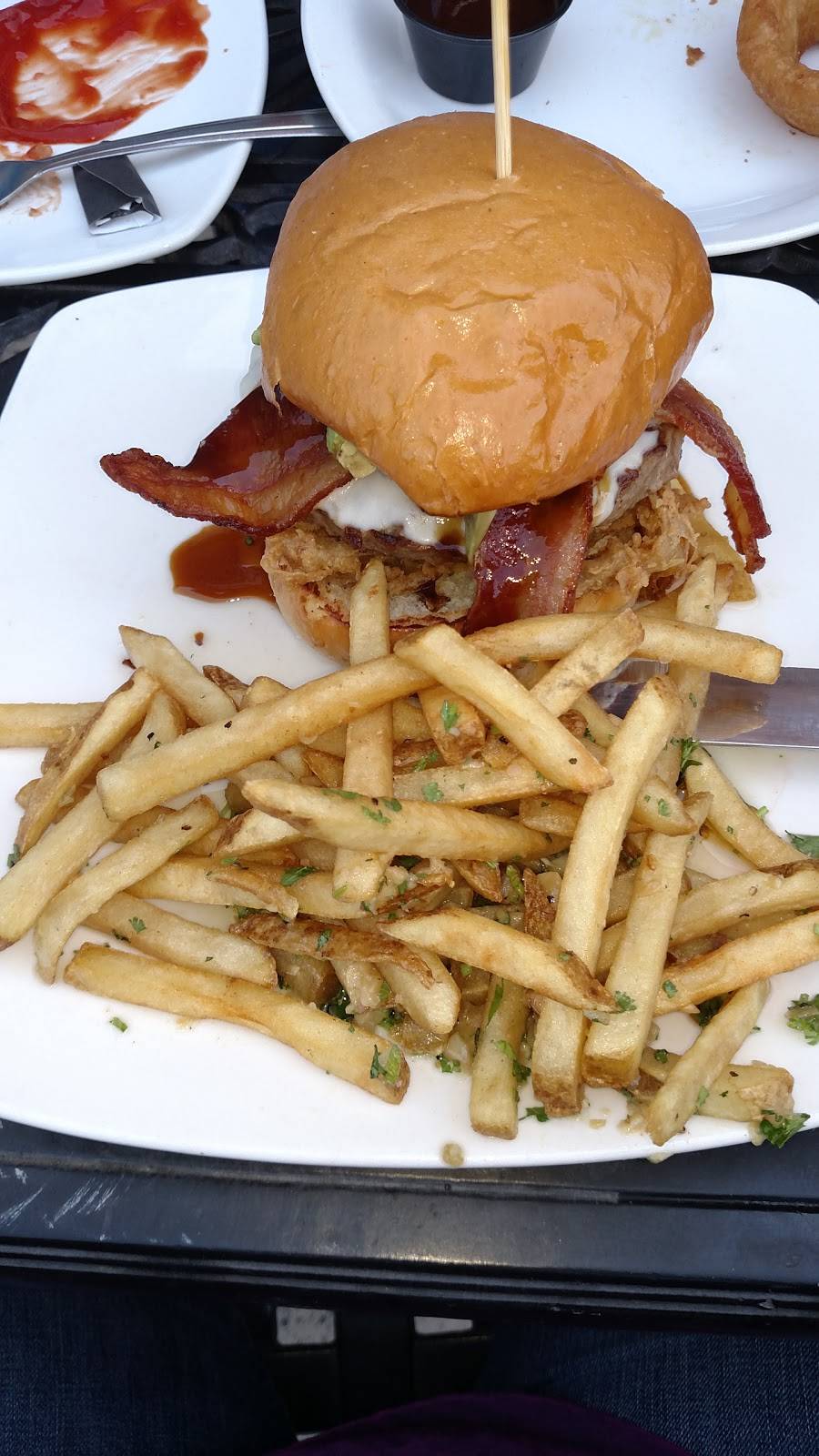 Ripon Roadhouse | restaurant | 125 E Main St, Ripon, CA 95366, USA | 2095993444 OR +1 209-599-3444