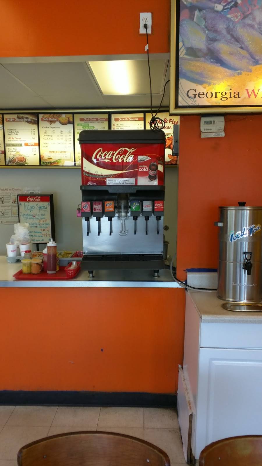 Wing & Fish | meal takeaway | 216 NW Broad St # C, Fairburn, GA 30213, USA | 7708924737 OR +1 770-892-4737