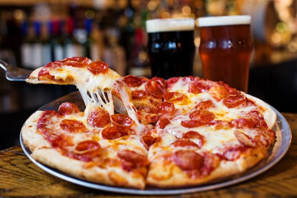 Bobarinos | night club | 20 Monroe Ave NW, Grand Rapids, MI 49503, USA | 6163562000 OR +1 616-356-2000