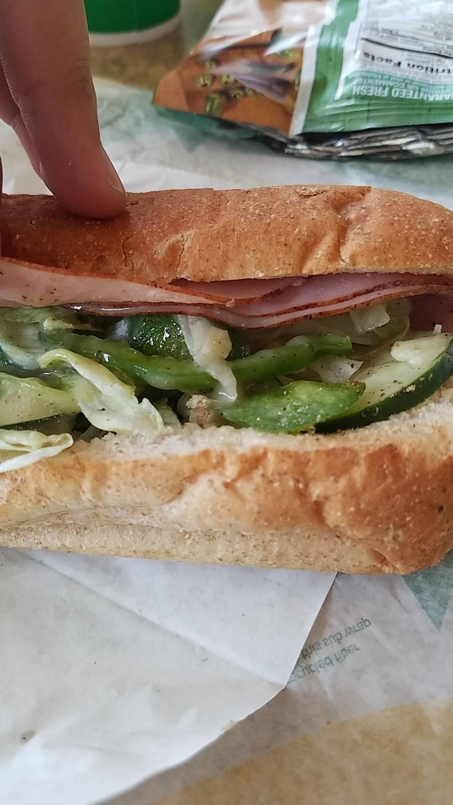 Subway Restaurants | restaurant | 168-16 Jamaica Ave, Jamaica, NY 11432, USA | 7182970236 OR +1 718-297-0236