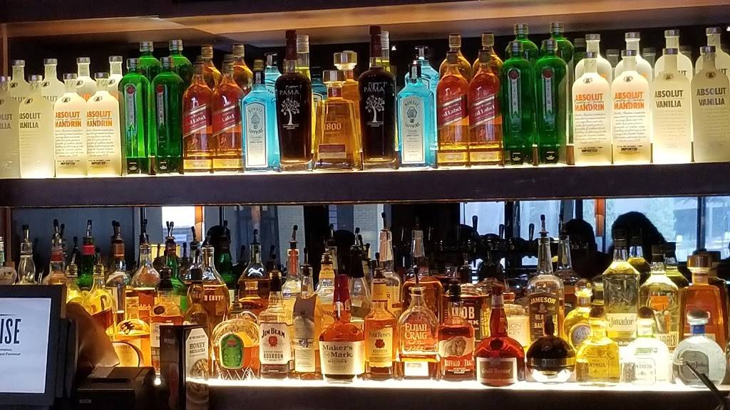 BJs Restaurant & Brewhouse | restaurant | 385 Sun Valley Mall, Concord, CA 94520, USA | 9258491090 OR +1 925-849-1090