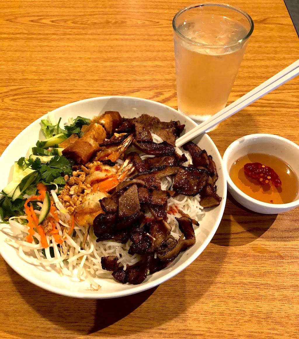 Phở Trang/OG Vietnamese | restaurant | 1121 Commerce Ave, Longview, WA 98632, USA | 3603533913 OR +1 360-353-3913