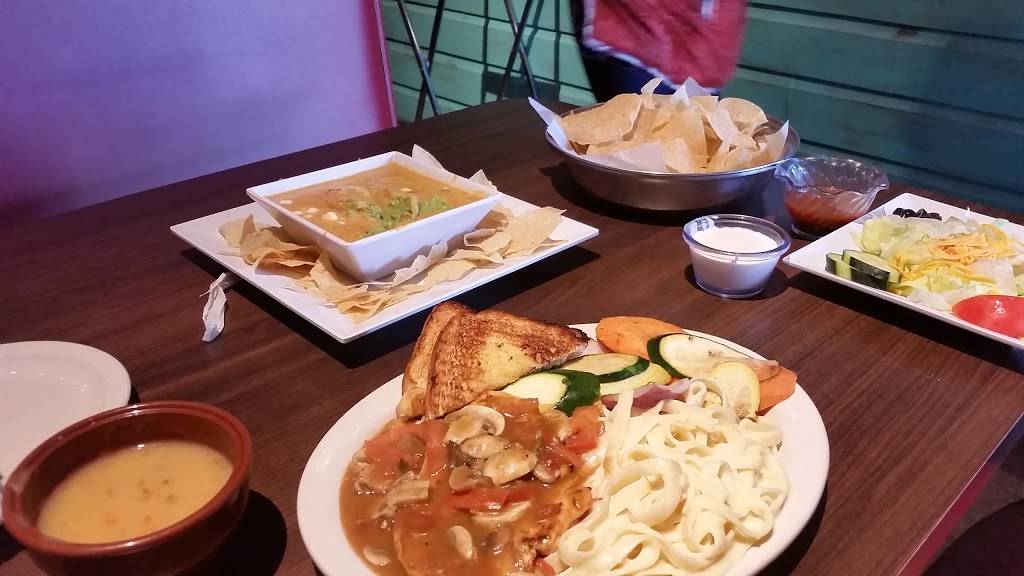 Salas Urban Cantina | restaurant | 247 E Gore Blvd, Lawton, OK 73501, USA | 5803571600 OR +1 580-357-1600