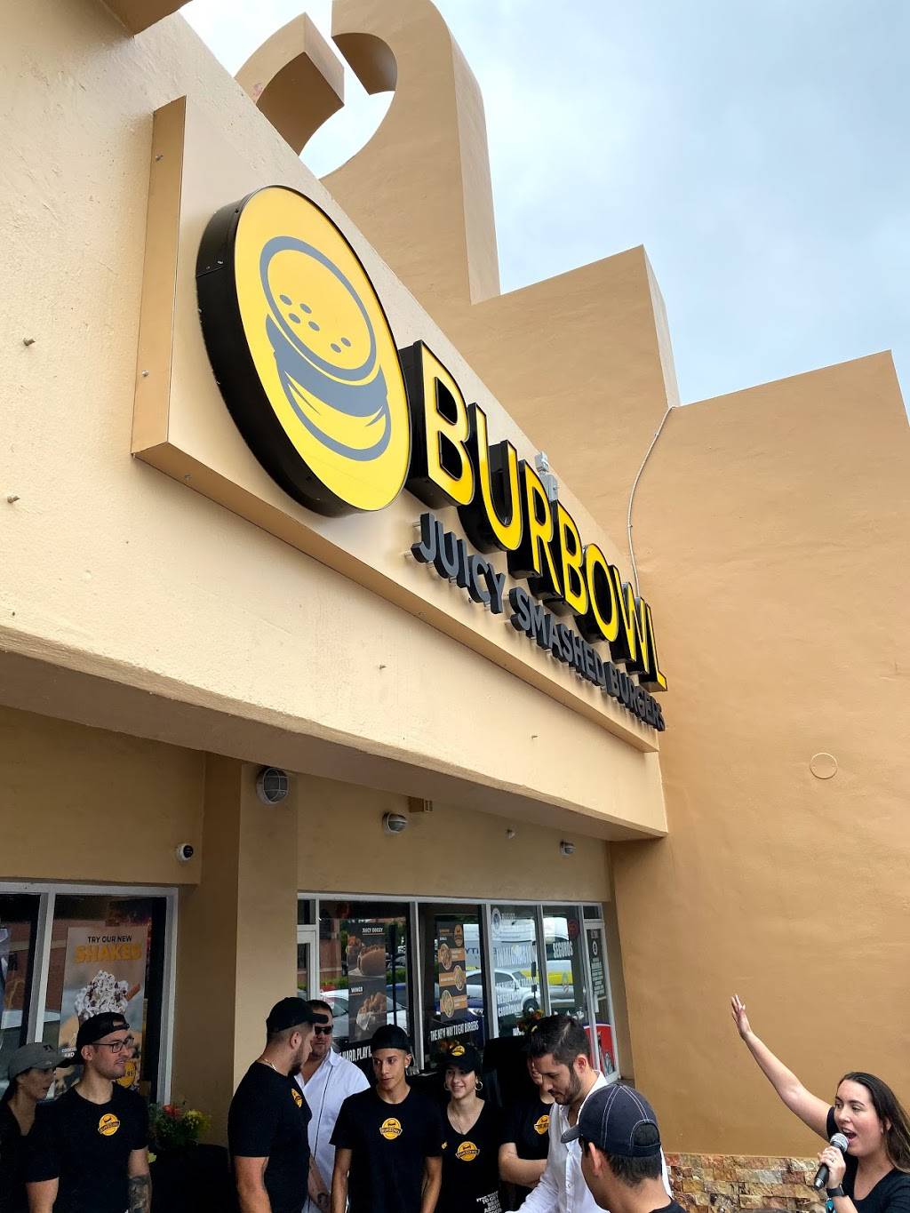 BurBowl | restaurant | 1673 SW 107th Ave, Miami, FL 33165, USA | 3056405258 OR +1 305-640-5258