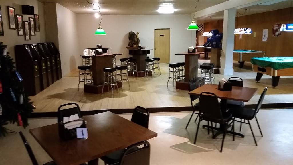 LJs Sports Zone & Grill | restaurant | 305 N 3rd Ave, Stratford, WI 54484, USA | 7155819126 OR +1 715-581-9126