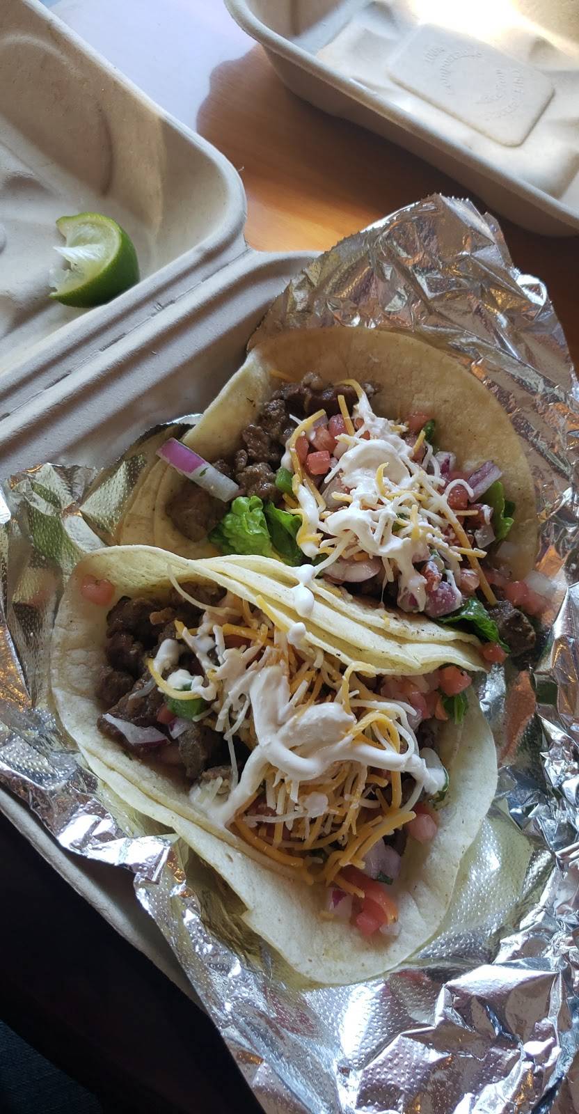 Dillys Taqueria | restaurant | 12 Circuit Ave, Oak Bluffs, MA 02557, USA | 5086879171 OR +1 508-687-9171