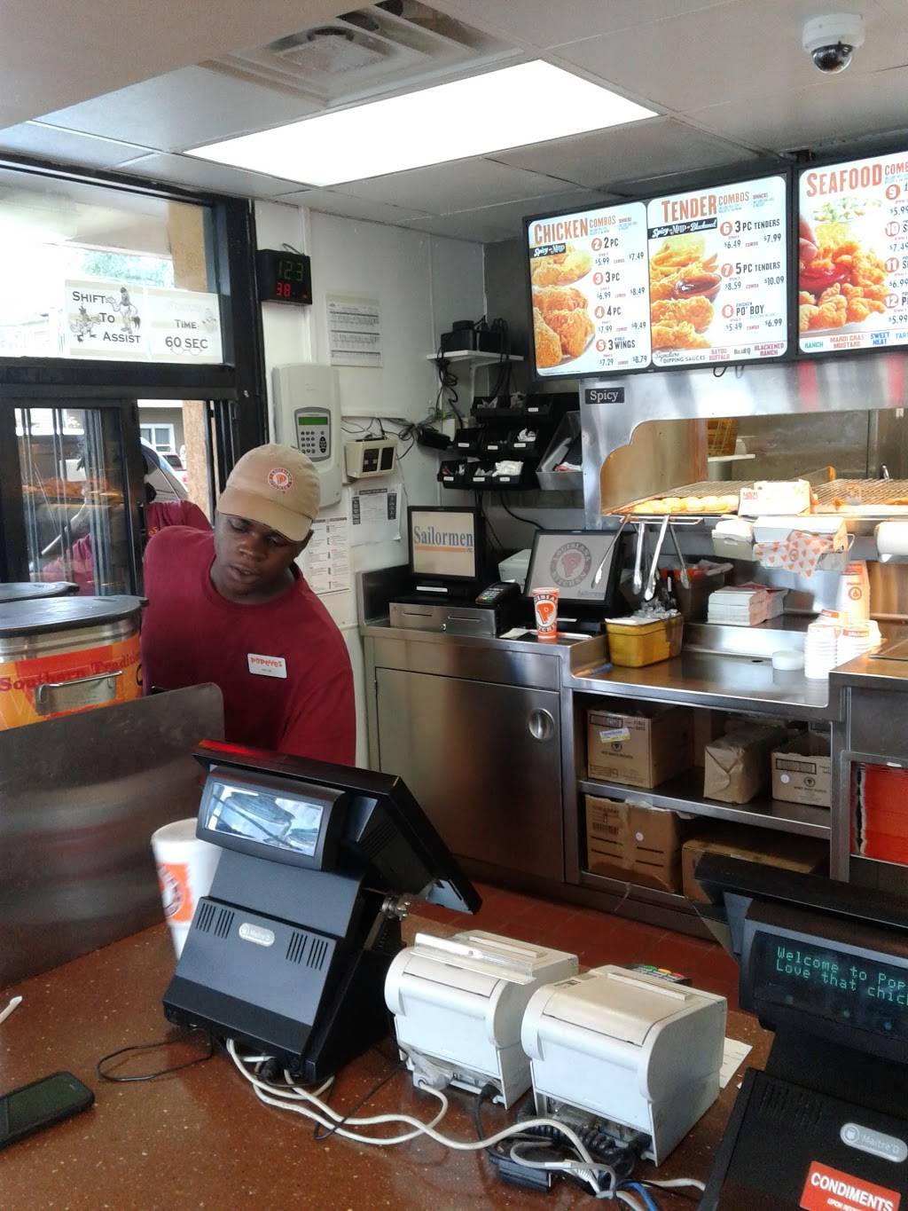 Popeyes Louisiana Kitchen | restaurant | 1902 Main St N, Jacksonville, FL 32206, USA | 9043539847 OR +1 904-353-9847