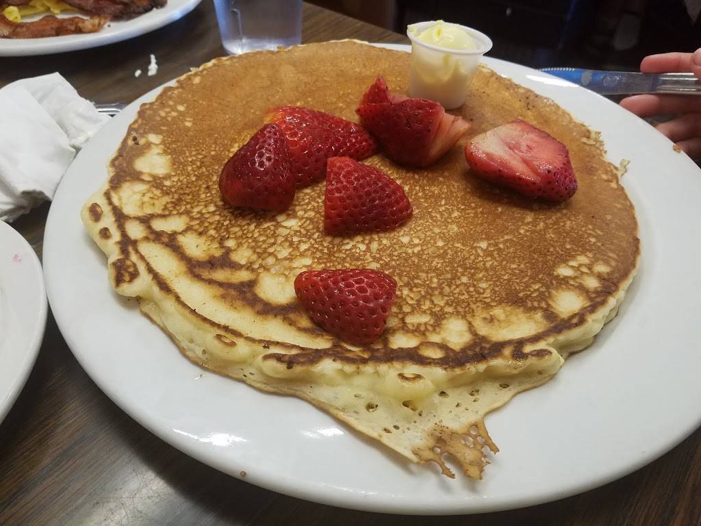 Mollies Famous Cafe | restaurant | 32033 Camino Capistrano, San Juan Capistrano, CA 92675, USA | 9492409261 OR +1 949-240-9261