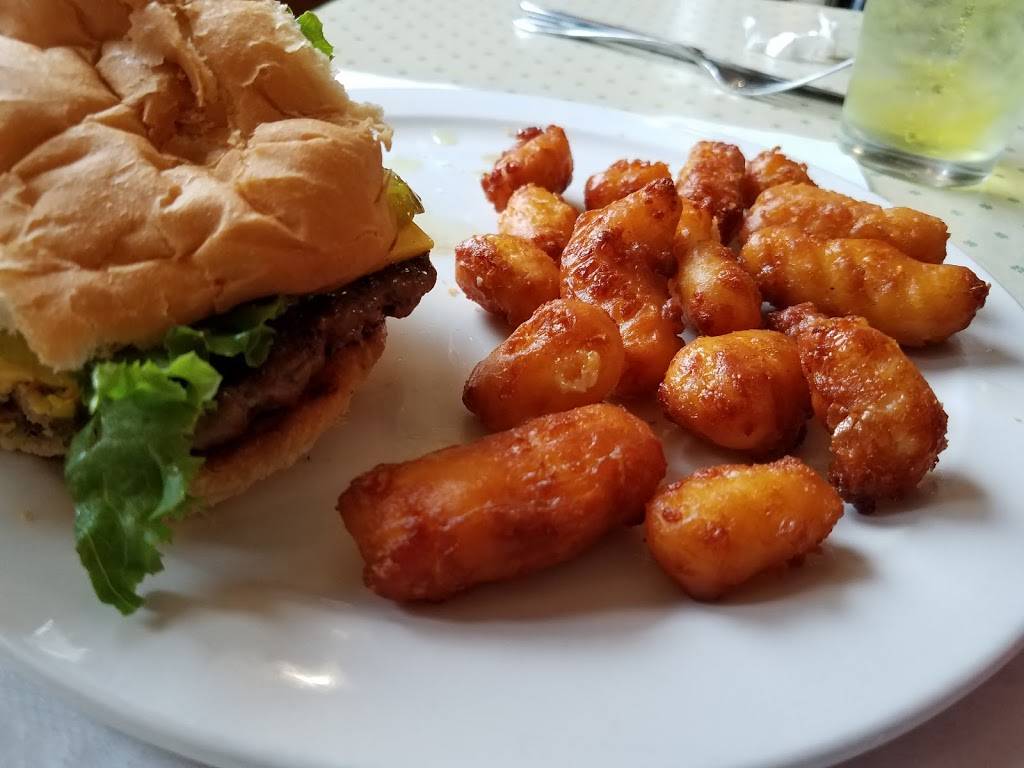 Sportsmans Cafe | restaurant | W11402 Co Rd X, Crivitz, WI 54114, USA | 7157573333 OR +1 715-757-3333